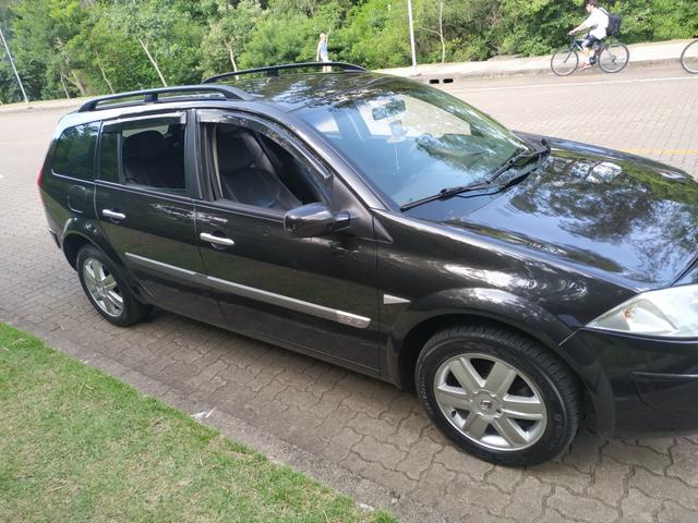 Megane grand tour top