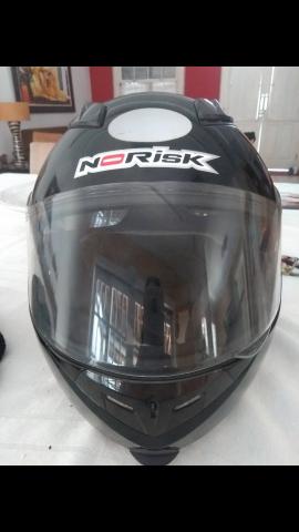 Capacete