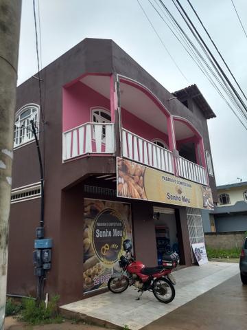 Casa com ponto de comércio