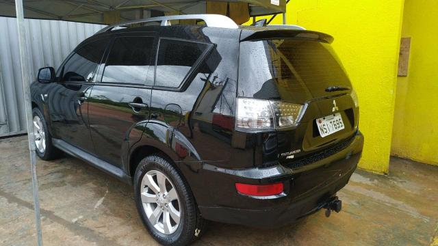 Mitsubishi Outlander GT V6 GT 4x4 - Foto 2