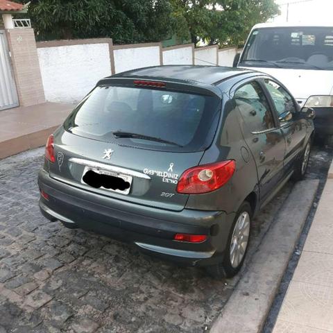 Peugeot 207 - Foto 2