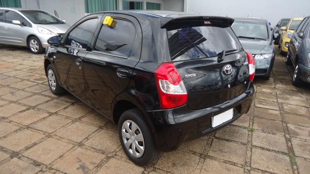 TOYOTA ETIOS 2015/2015 1.3 X 16V FLEX 4P MANUAL - Foto 2