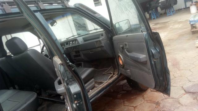 Mitsubishi L200 Savana 4x4 2005 2006 - Foto 8
