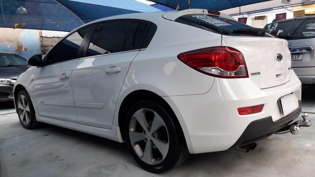 Cruze Hatch