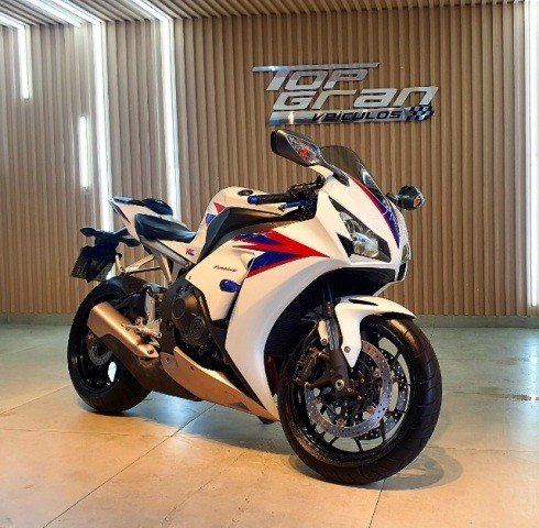 HONDA CBR 1000 RR FIREBLADE