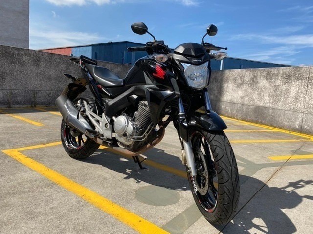 CB TWISTER 250- COMPLETA CONSERVADA