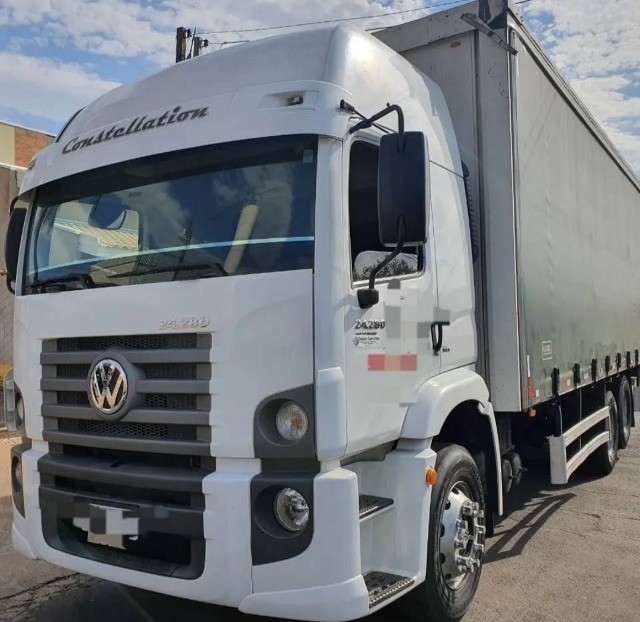 VOLKSWAGEN 24280 TRUCK SIDER 2014