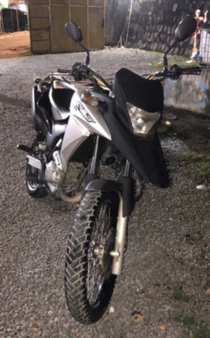HONDA XRE 300 ANO 2017