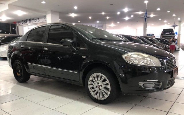 FIAT LINEA 1.8  MANUAL  2013