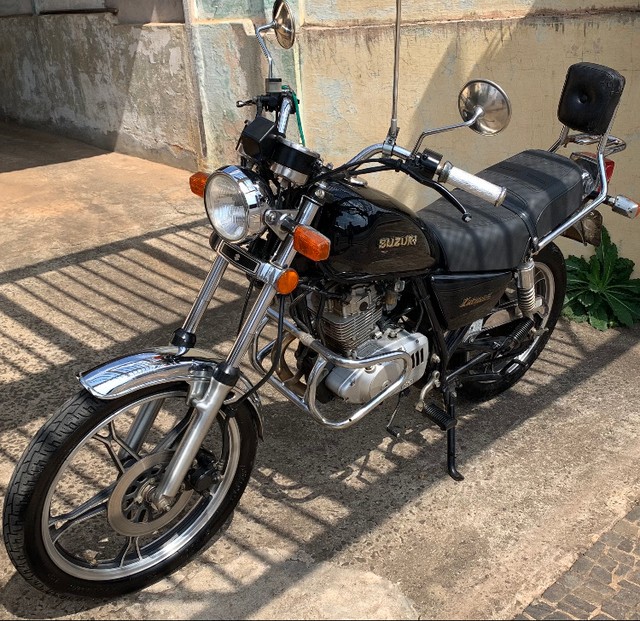 SUZUKI INTRUDER 125