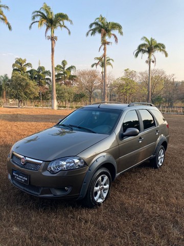 FIAT PALIO 1.6 TREKKING WEEKEND 16V FLEX 4P MANUAL