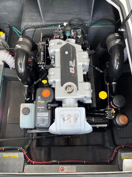 Lancha Focker 30.5 Black Edition - Estado de Zero!!  - Foto 10