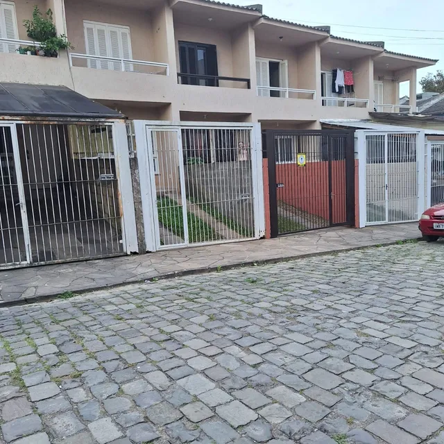 Venda de Sobrado em Caxias do Sul-RS, bairro Santa Catarina