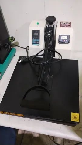 Prensa térmica 38x38 220v novíssima 