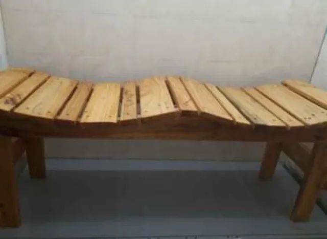 Banco madeira maciça demolição pallets 