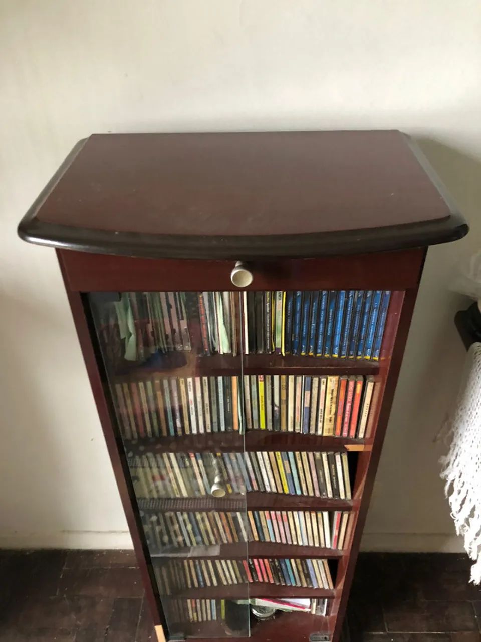 Estante porta CD