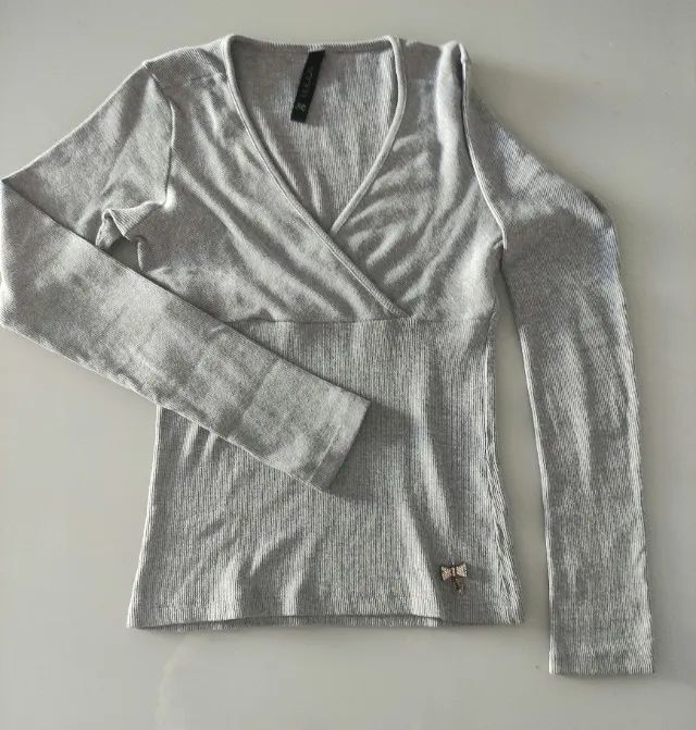 Blusa com mangas longas - Foto 5