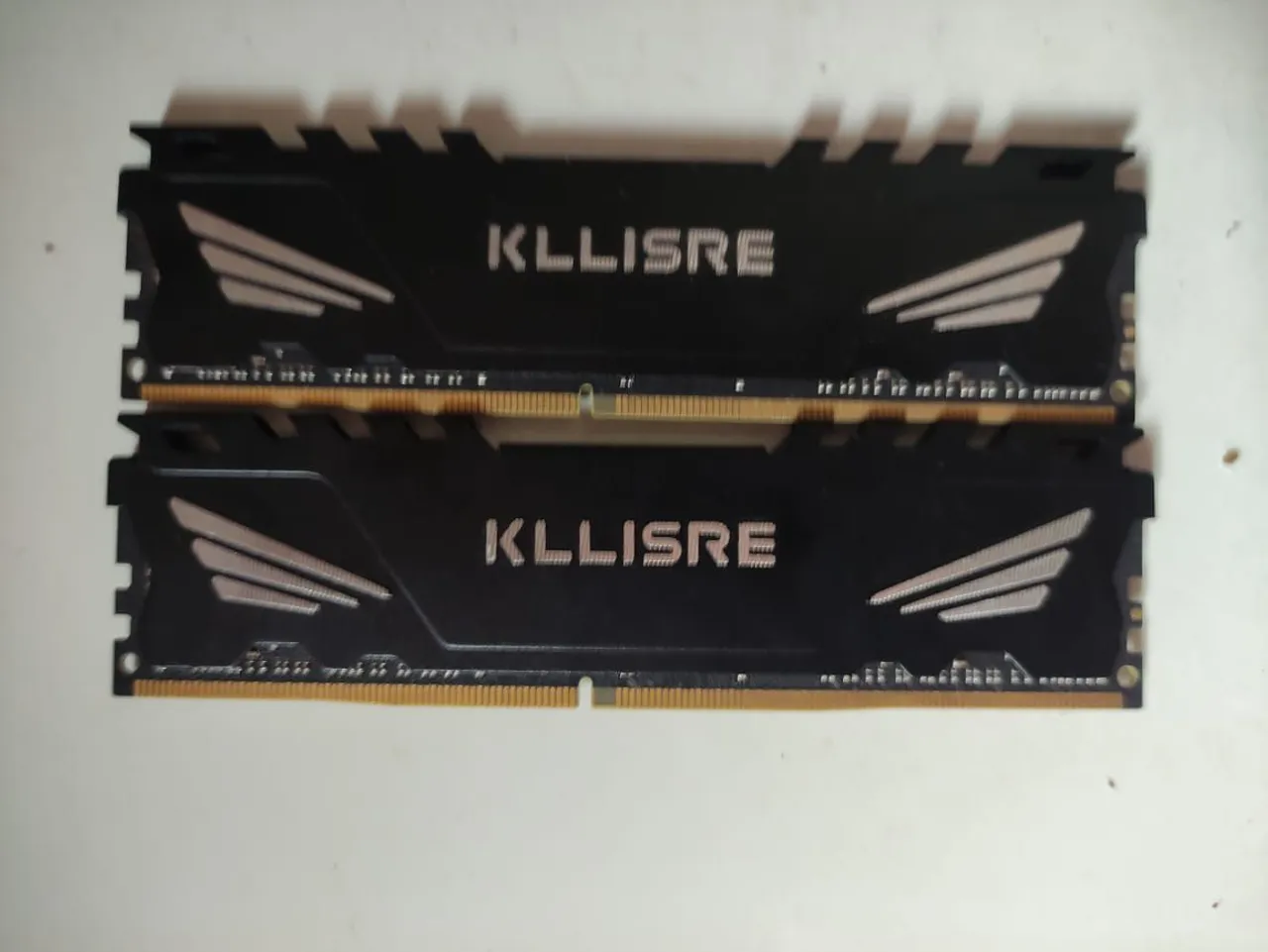 2 MEMORIAS RAM KLLISRE DDR4 - 2 Módulos