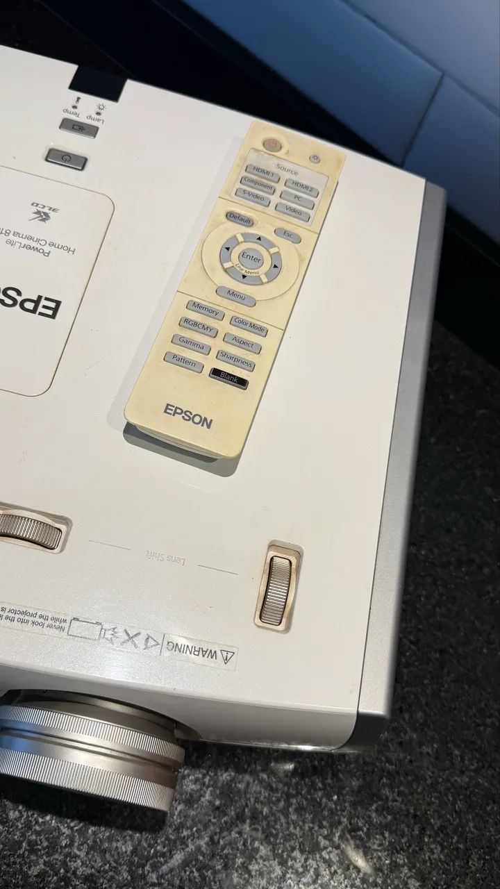 Projetor Epson Powerlite 8100 - Foto 4