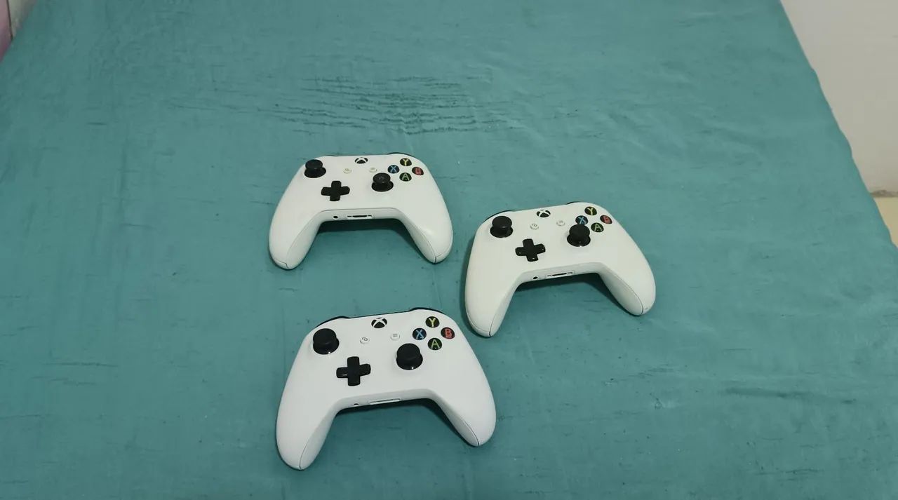 Xbox One S 1TB  - Foto 3