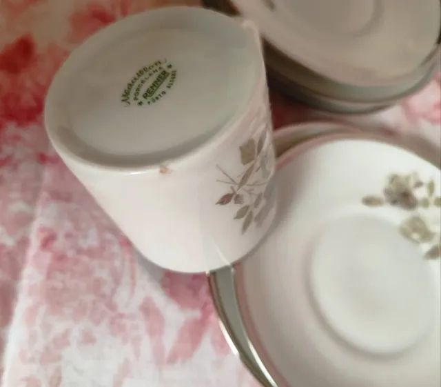 Xícaras de Chá e Café - Antigas - Porcelana Renner - Foto 4