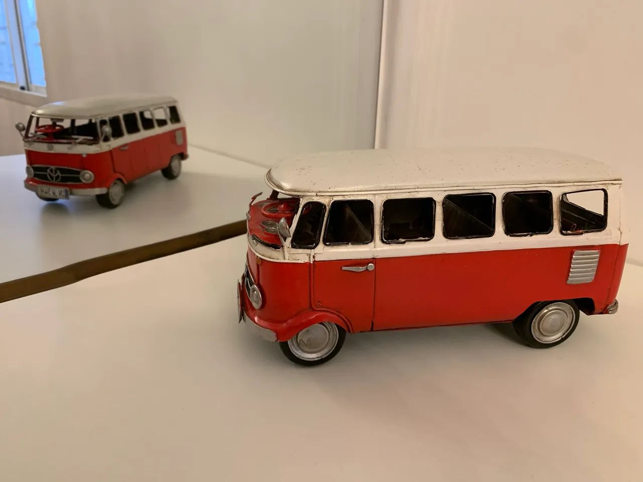 Mini Kombi Metálica Vintage 26cm