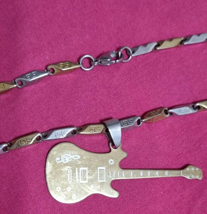 Colar Prata e Dourado com Pingente de Violão - Foto 5
