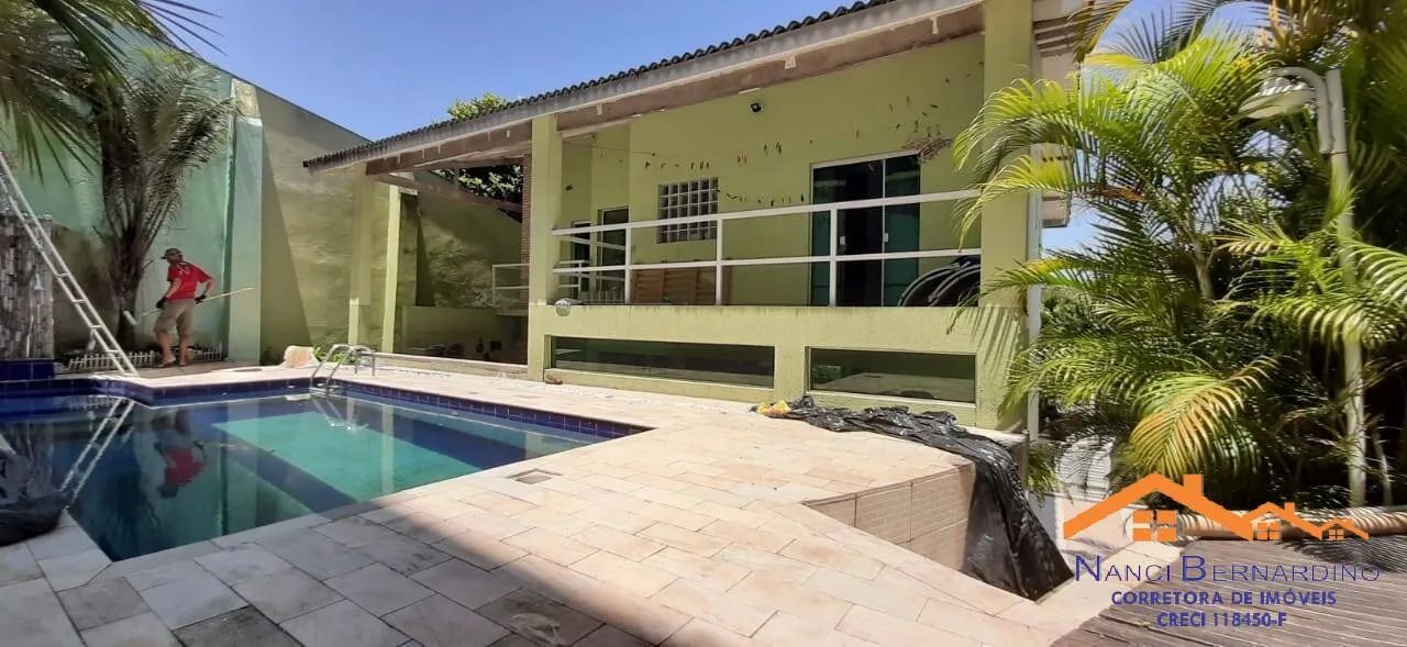 Casa no country clube a venda ou locação! Confira!