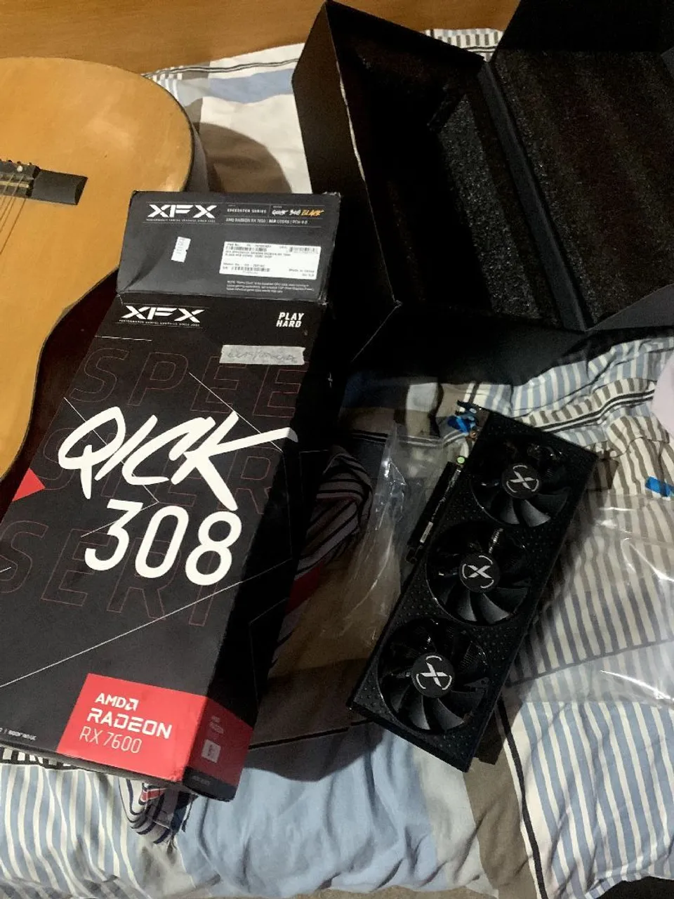 Placa de Vídeo Radeon RX 7600 NA GARANTIA caixa e nota