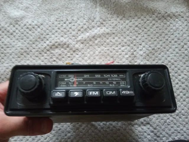 Rádio Automotivo antigo Motoradio todo original - Foto 5
