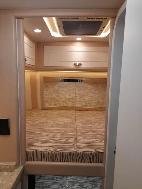 Motorhome 6,30 metros com slide out para 6 pessoas  - Foto 5