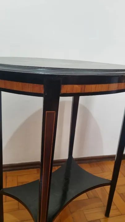 Mesinha decorativa Antiga  - Foto 4