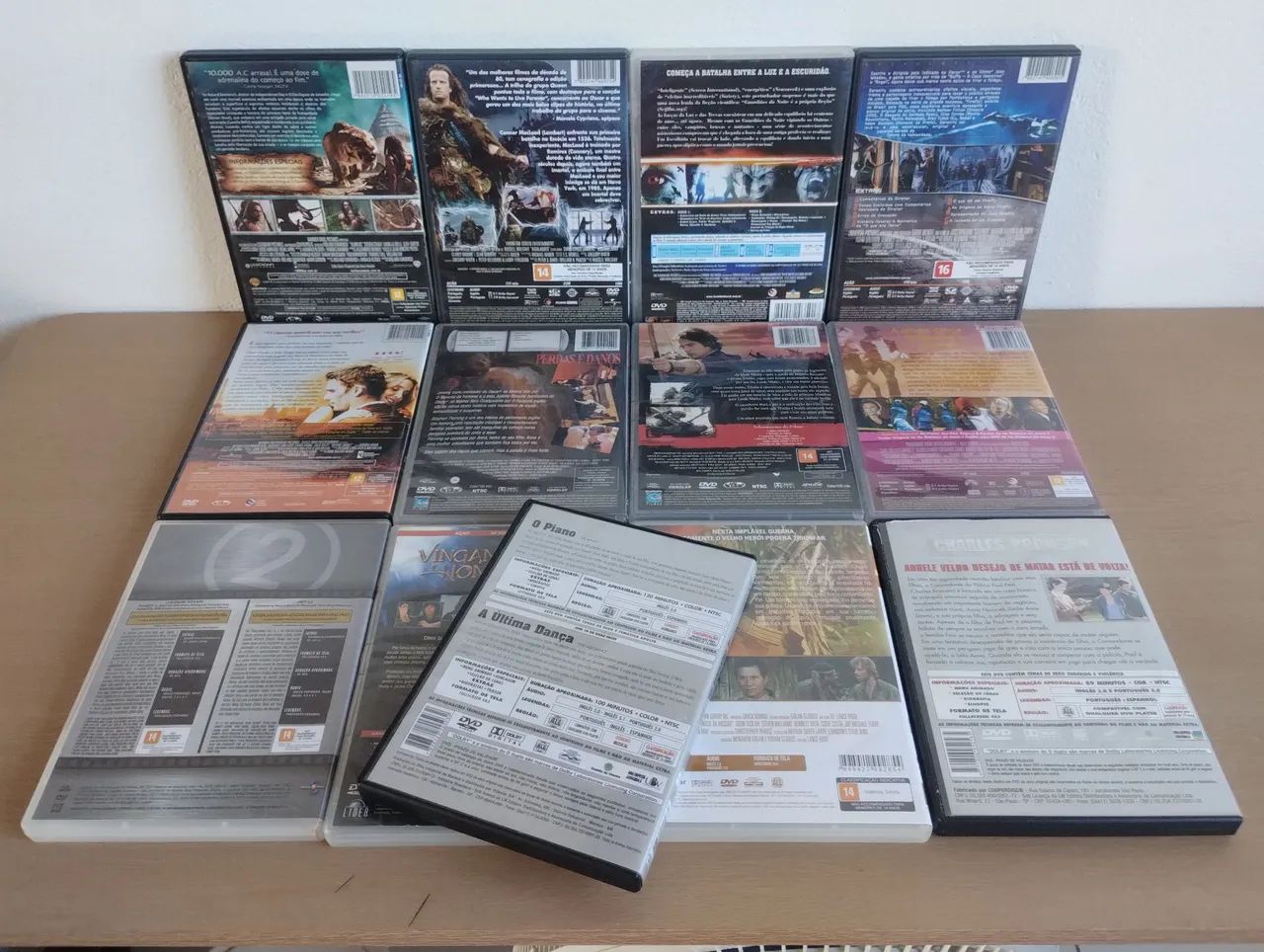 Lote de DVDs de filmes - Diversos títulos - Foto 2