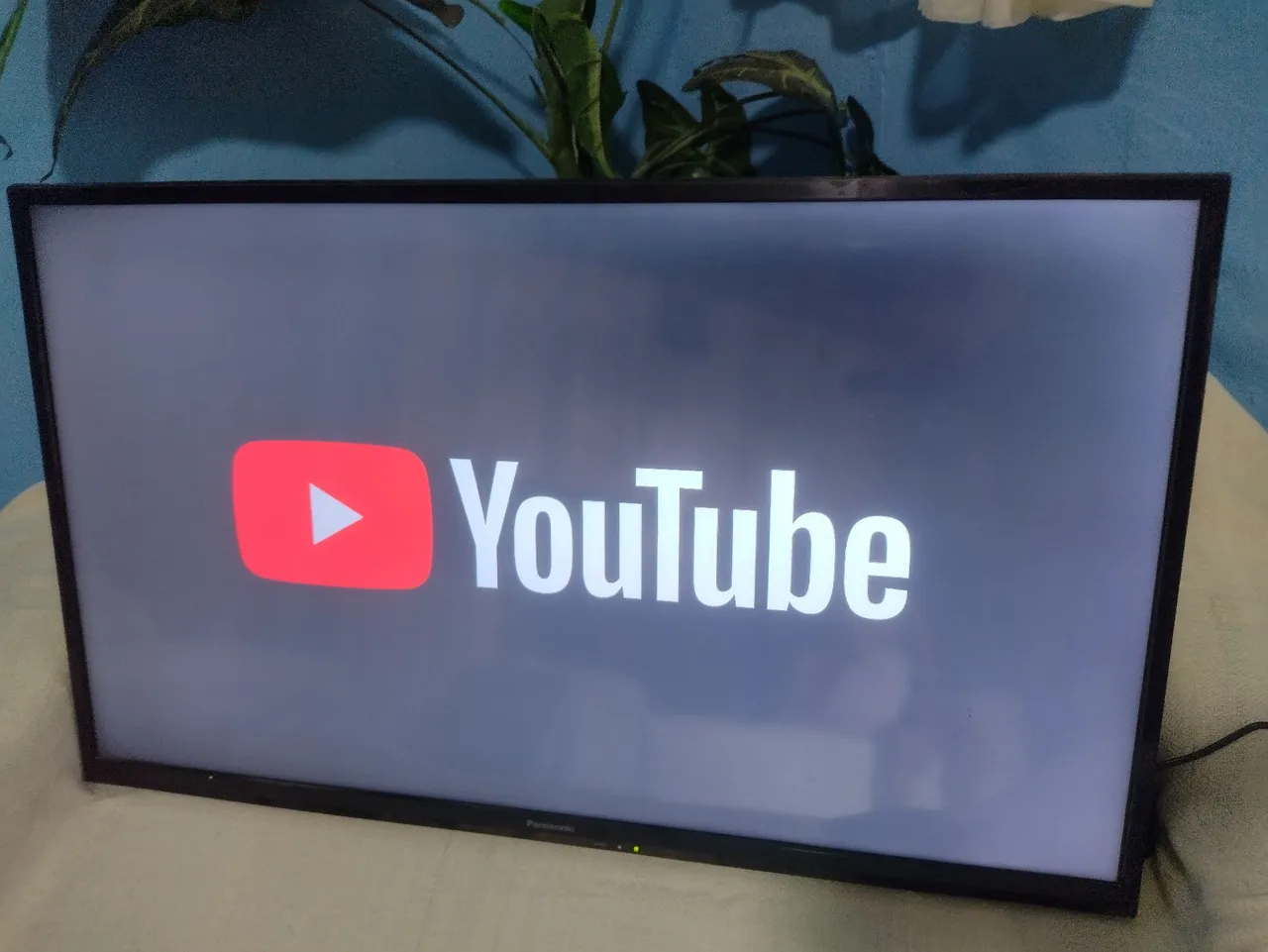 Vendo tv 40 polegadas Acompanha Chromecast