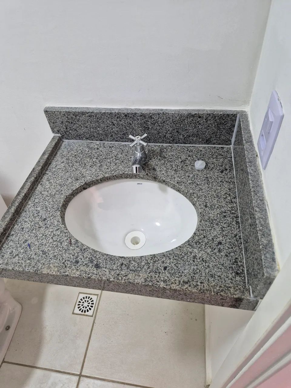 Balcão, pias e torneiras - Foto 3