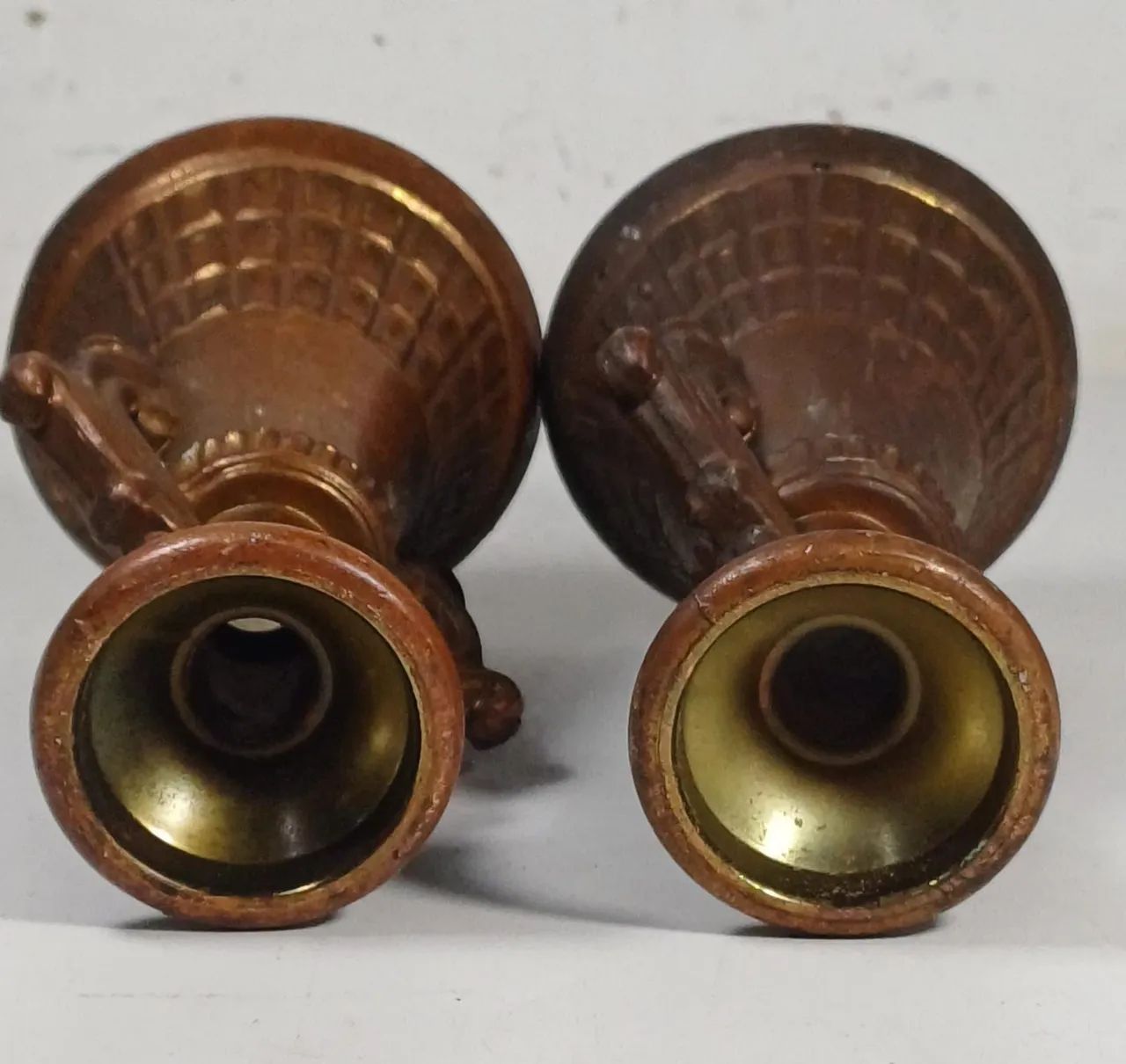 Par de Vasos Ânforas  de Bronze Antigo 12cm - Foto 5
