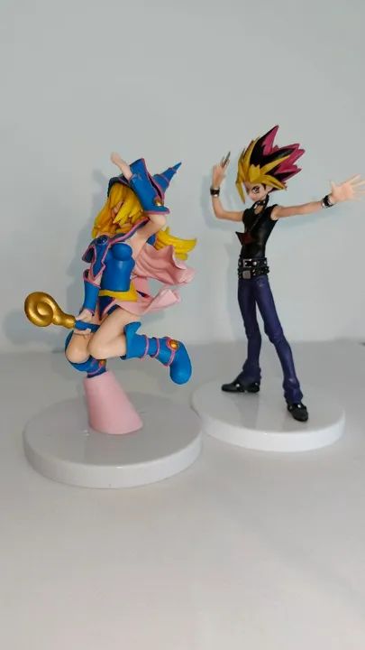 Kit Action Figure Coleção Yu-Gi-Oh! - Yami Yugi e Dark Magician