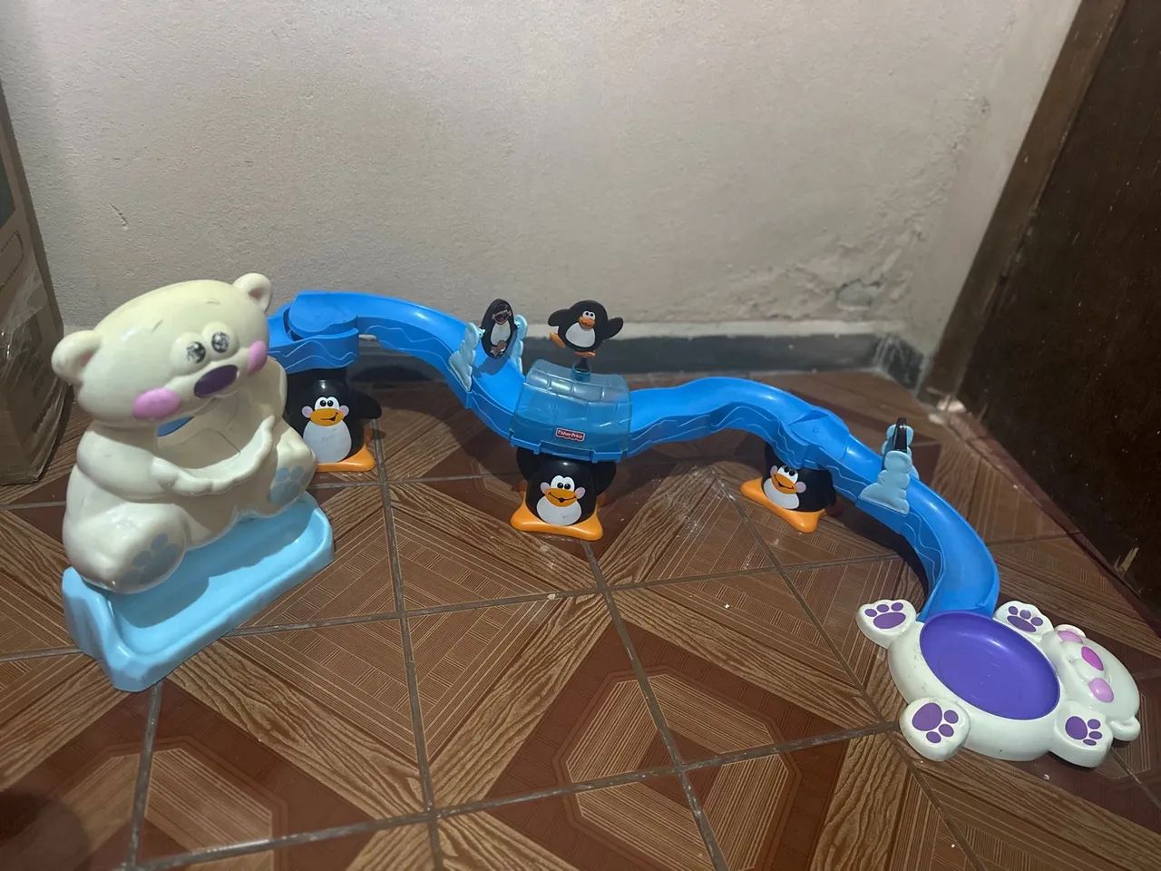 Brinquedo Infantil Urso Polar e Pinguins - Foto 4