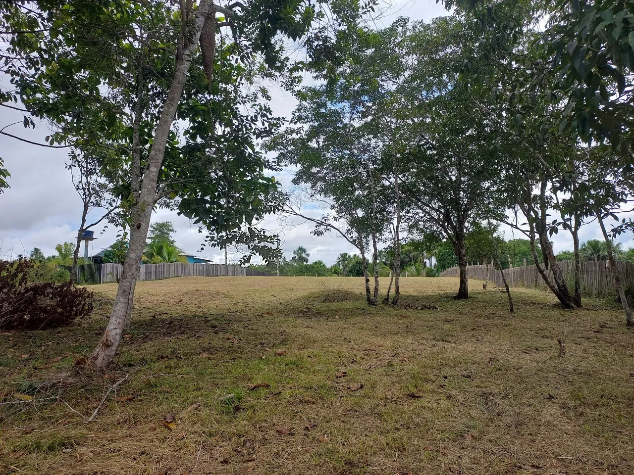 Terreno à venda no Moura Piranga