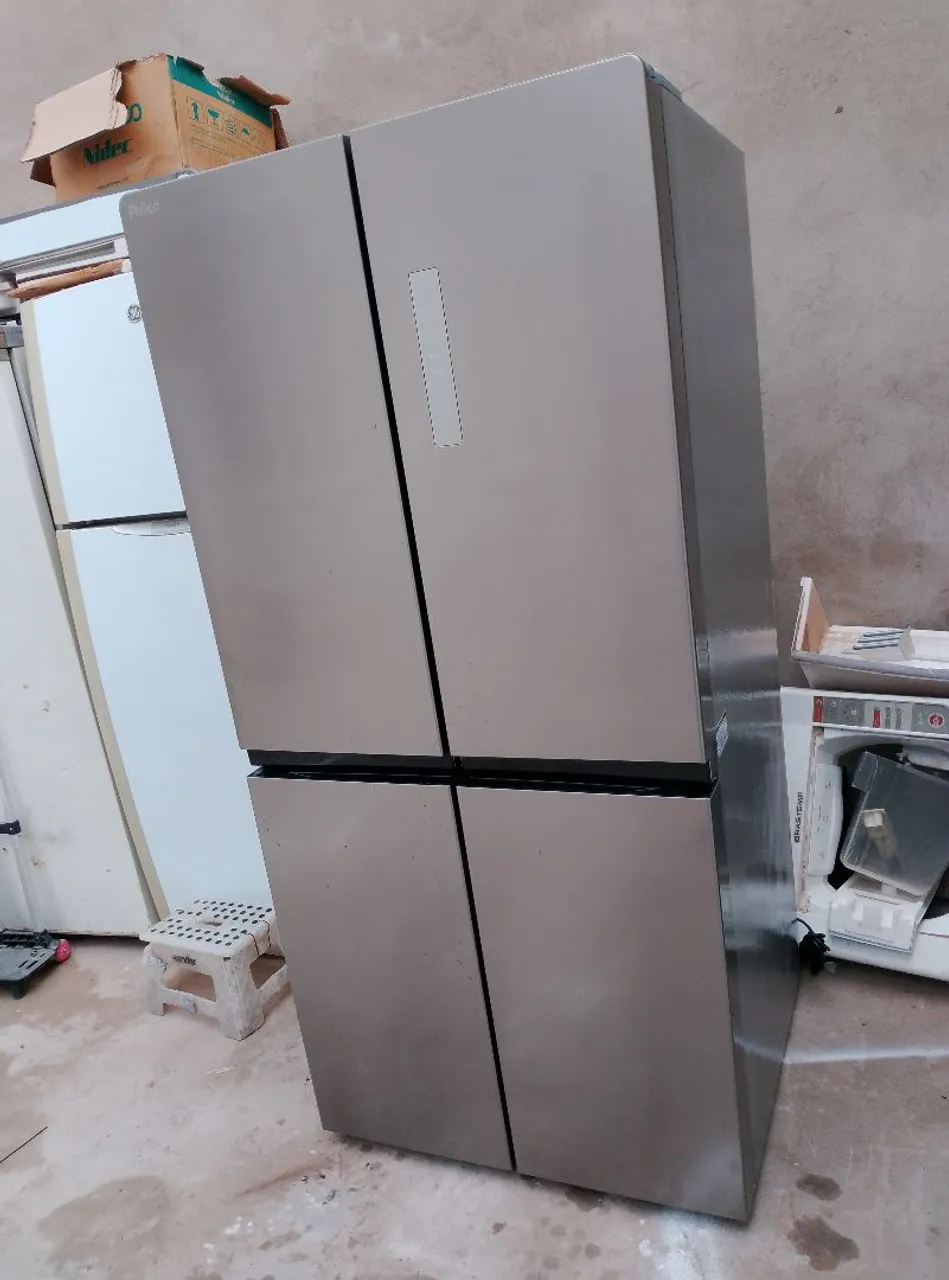 Geladeira Philco Frost Free 4 Portas semi nova intacta gelando bem original nunca em conce