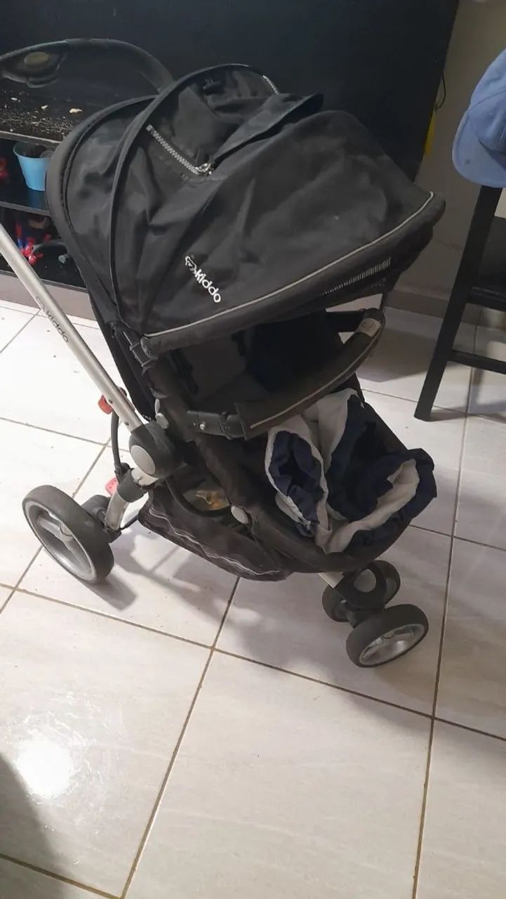 Carrinho de bebê Kiddo e chiqueirinho 2 em 1 - Foto 2