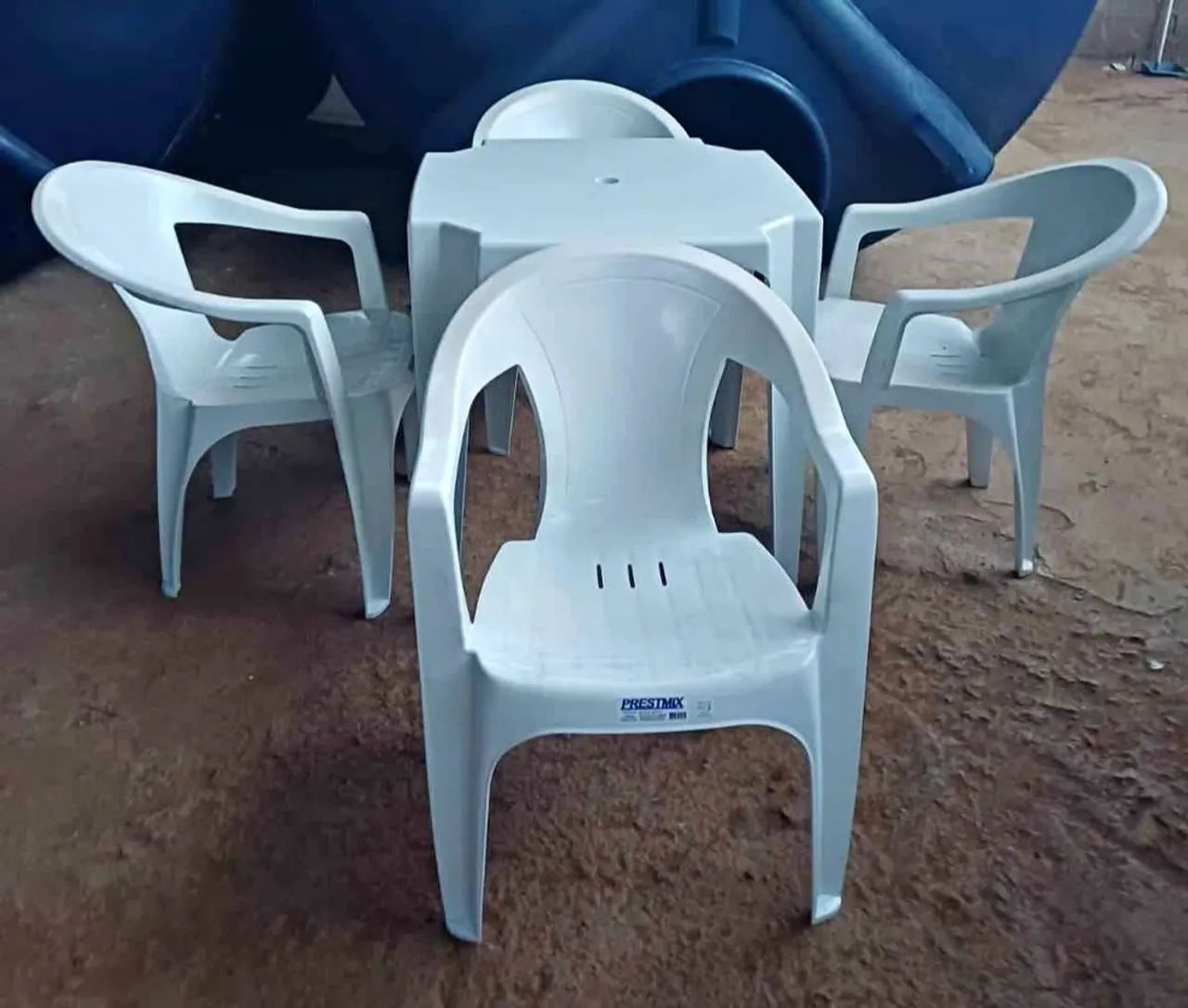 Jogos de mesas novos poltronas 