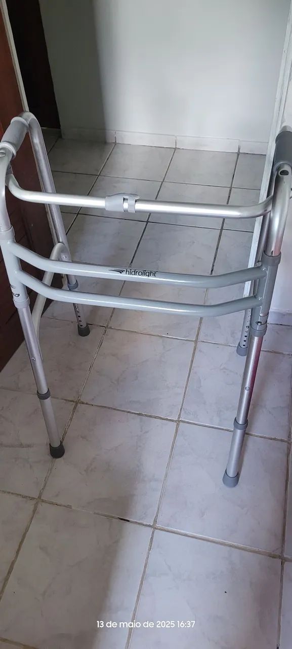 Andador Hidrollight para Idosos