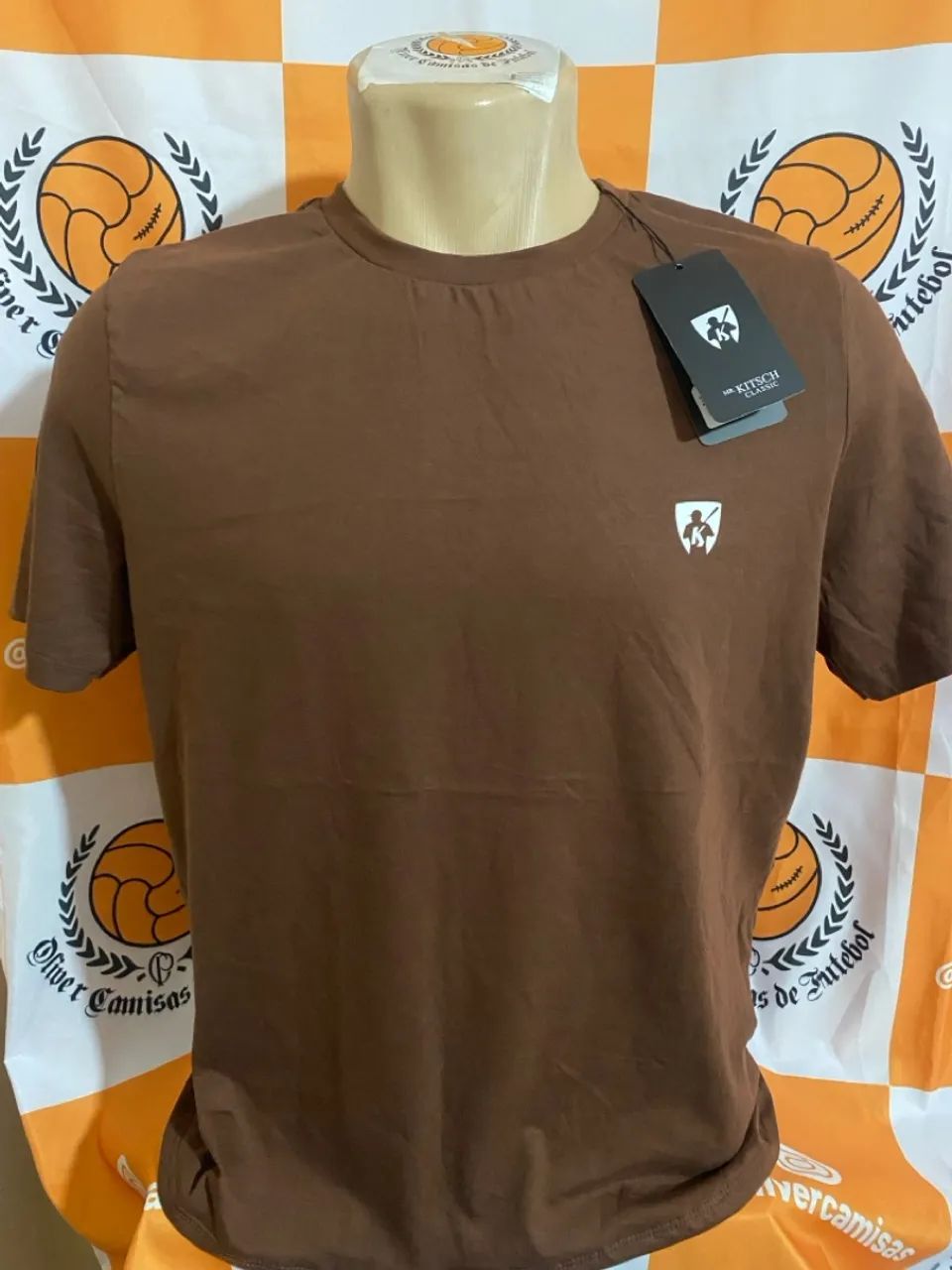 Camiseta Mr. Kitsch Classic - Marrom