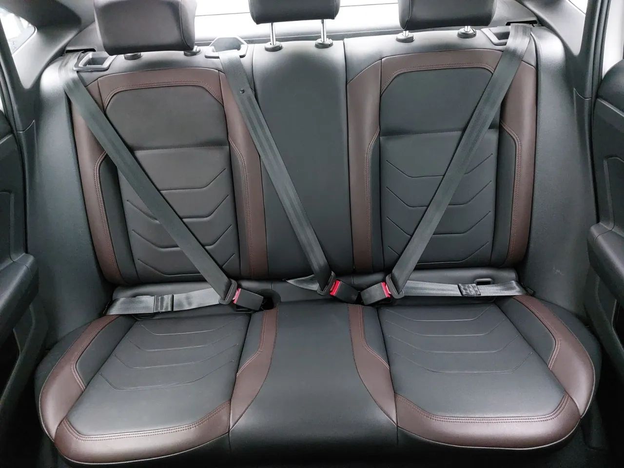Volkswagen Virtus Highline 200 TSI 1.0 Flex 12V Aut, foto 18 de 18