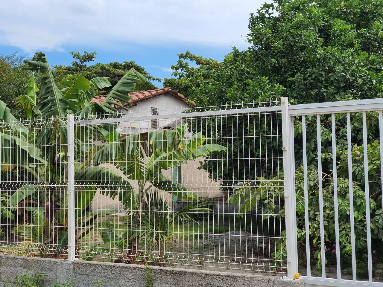 Propriedade em Anchieta, 900m2, duas casas.