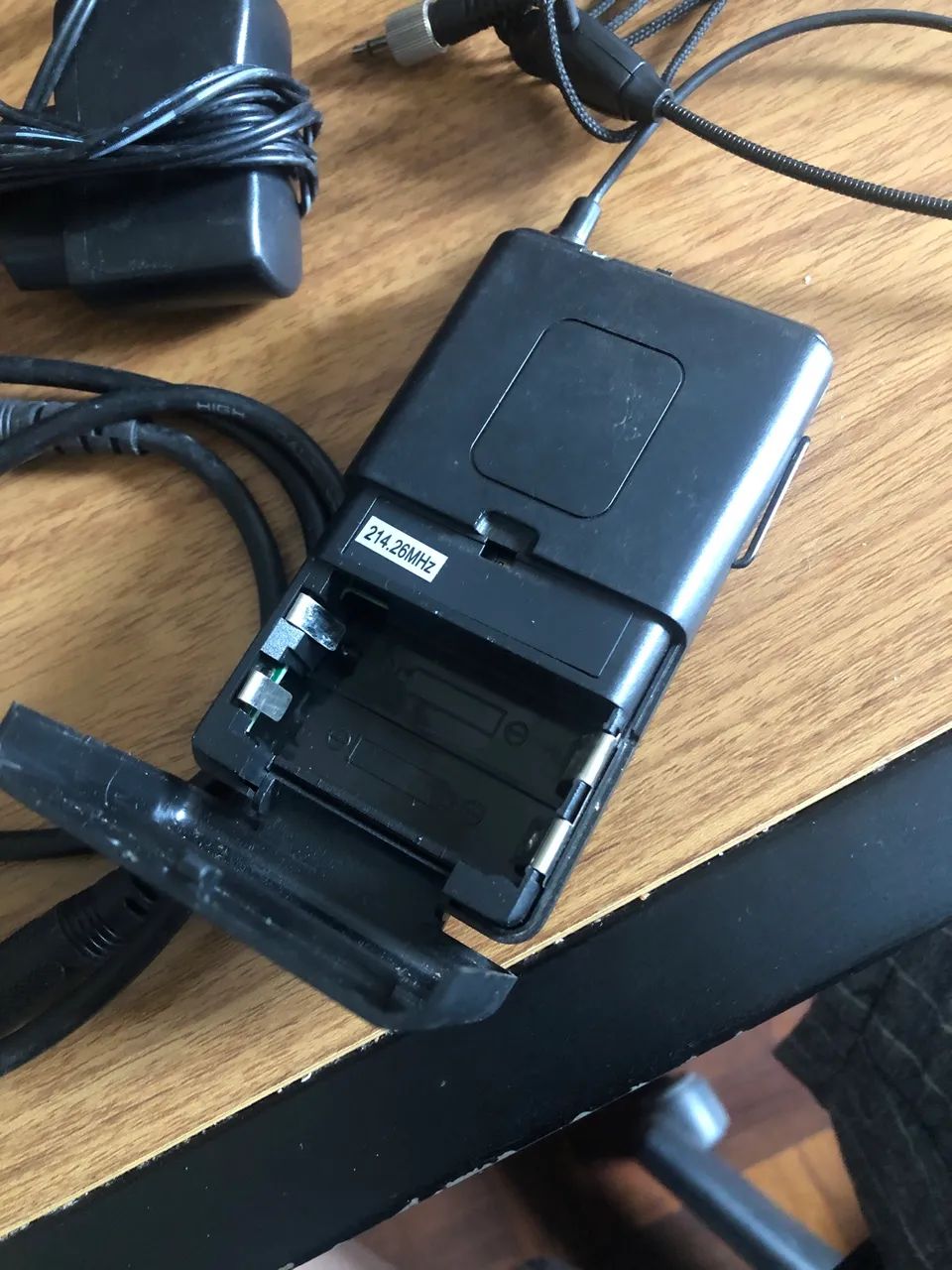 Transmissor microfone sem fio Lyco RE-VH102PRO - Foto 3