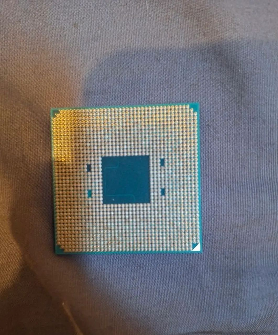 Processador AMD Ryzen 3 3200G - Foto 3
