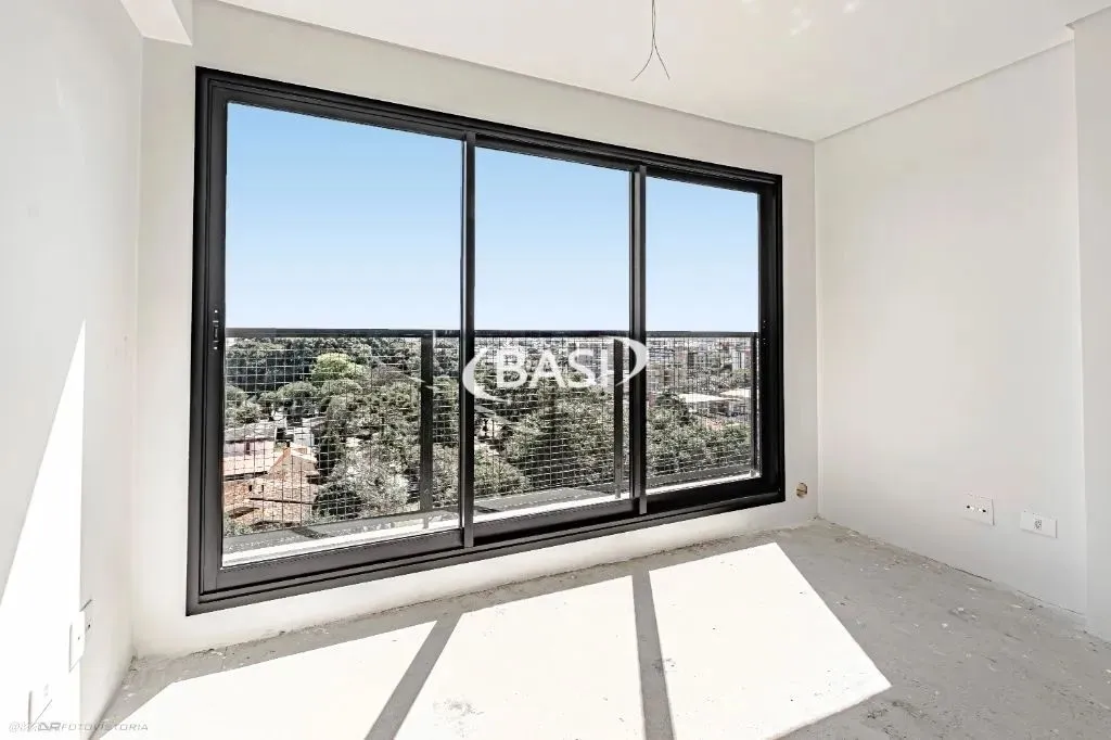 SALA COMERCIAL Á VENDA NO BAIRRO BOA VISTA - DIVISA COM CABRAL