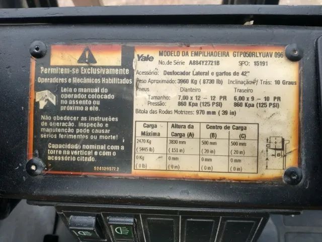 Empilhadeira Yale 2.500Kg - Foto 6